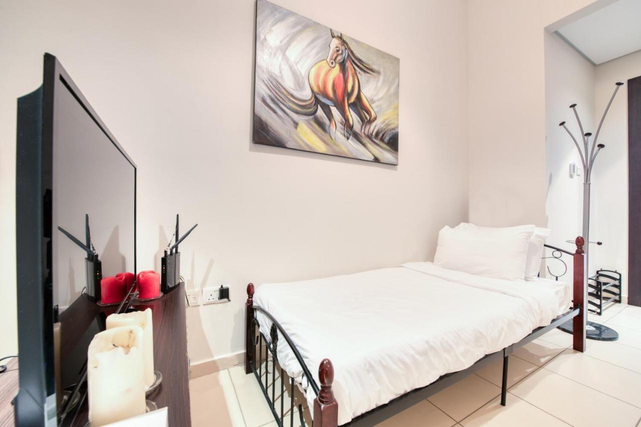 Maison Privee - Big, Bright, Luxury Marina Views Apt Next To Beach Дубай Экстерьер фото